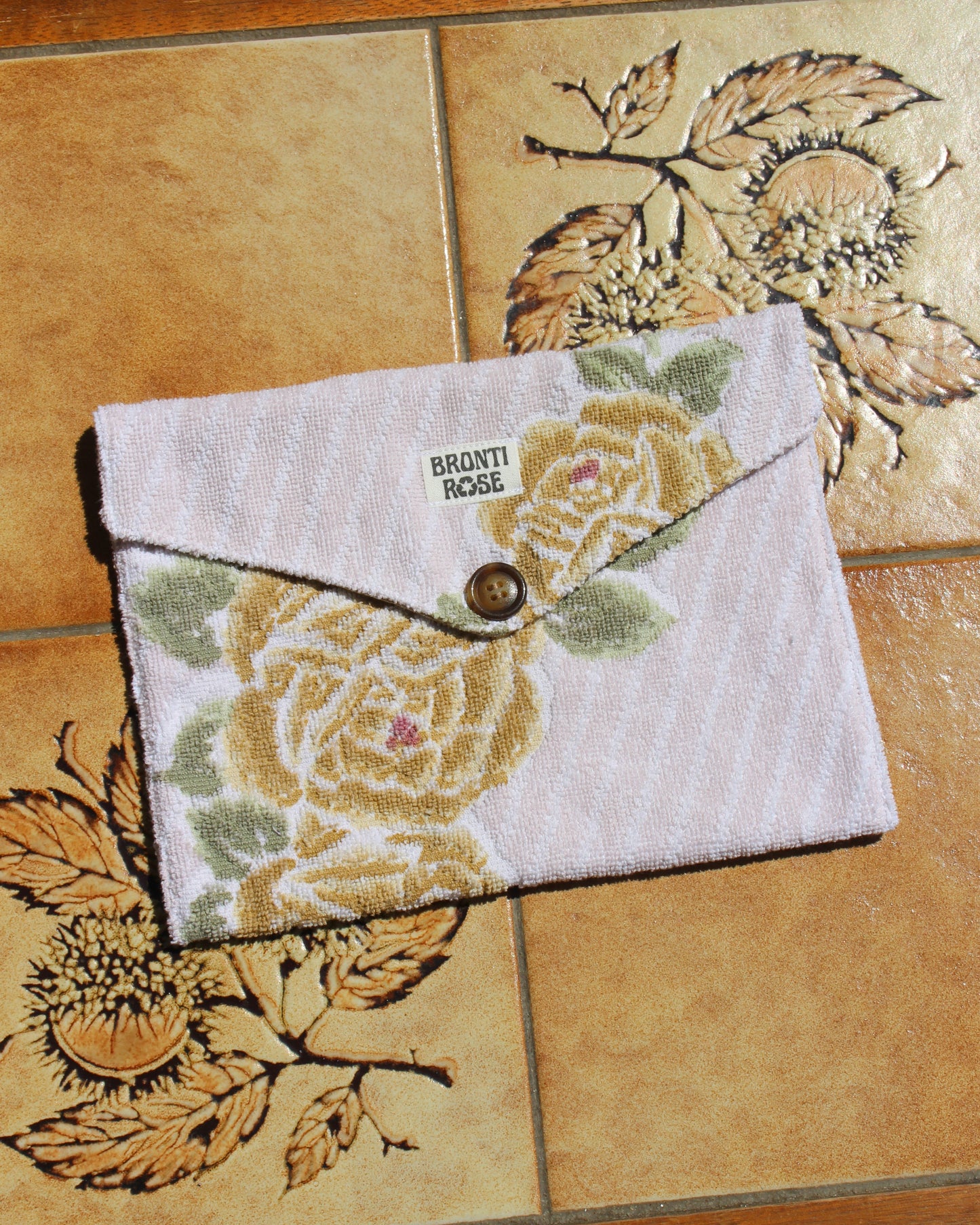 Beach pouch - hazel